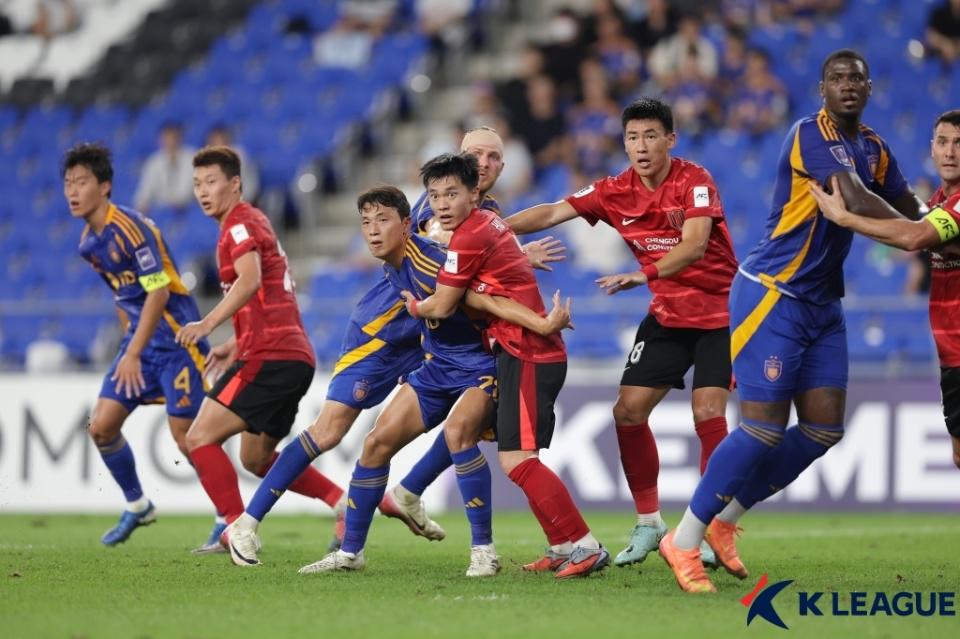 src, ue, 事实上 src, ue, 事实上