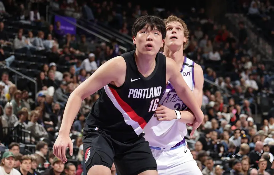 会根据接下, 帅比卢普斯