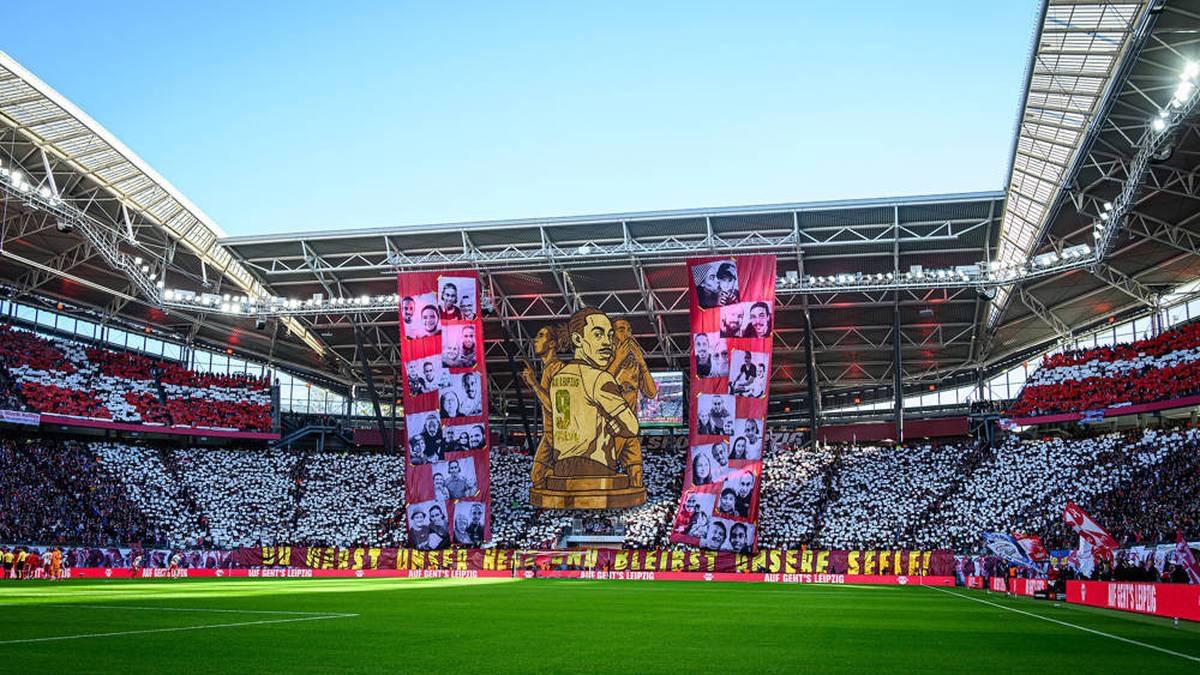 成为俱乐部, 六下午随汉 成为俱乐部, 六下午随汉